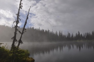 Hump Lake in the early morning mist